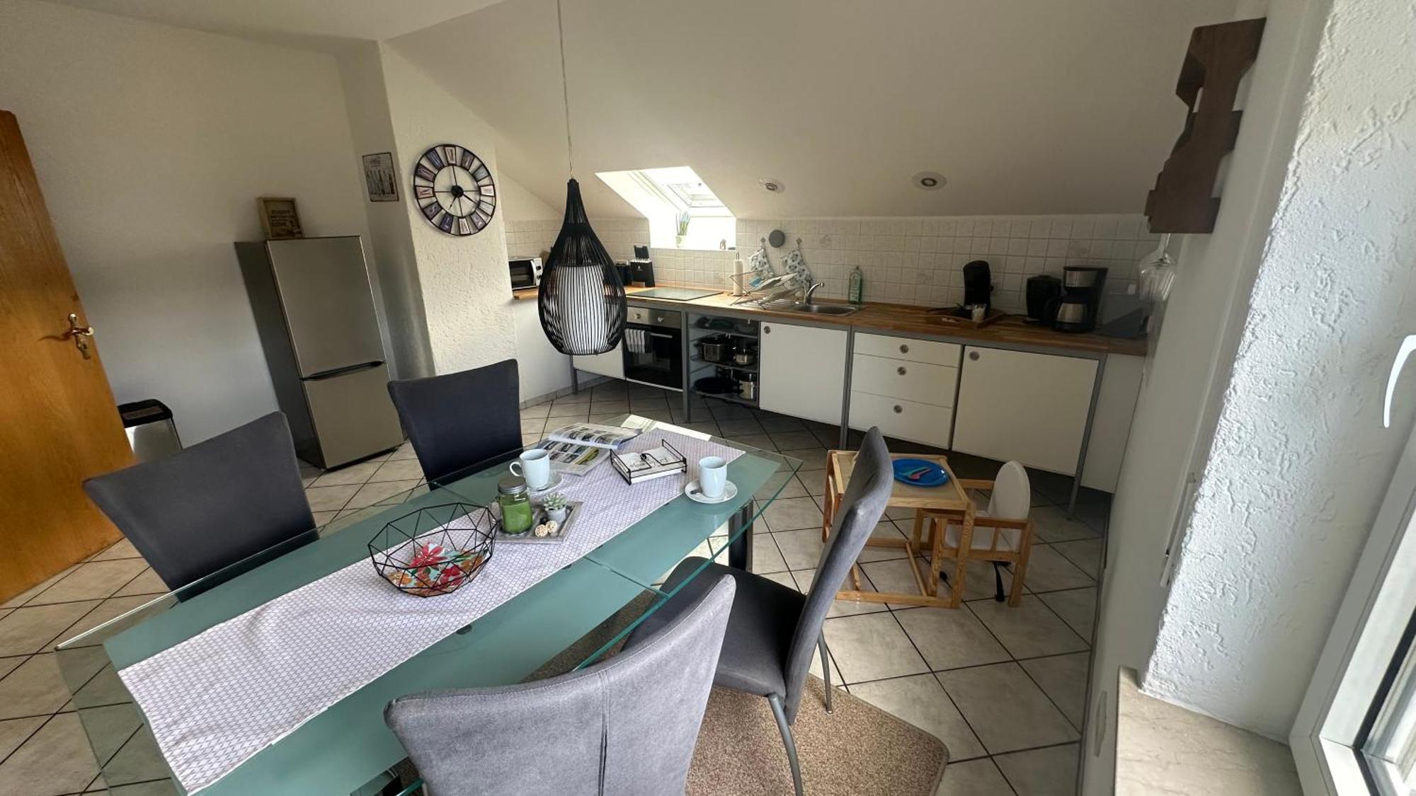 Fewo Hoheeifel, 1 Haus Mit 2 Apartments 5 Schlafzimmer In Kelberg Naehe Nuerburgring Szoba fotó