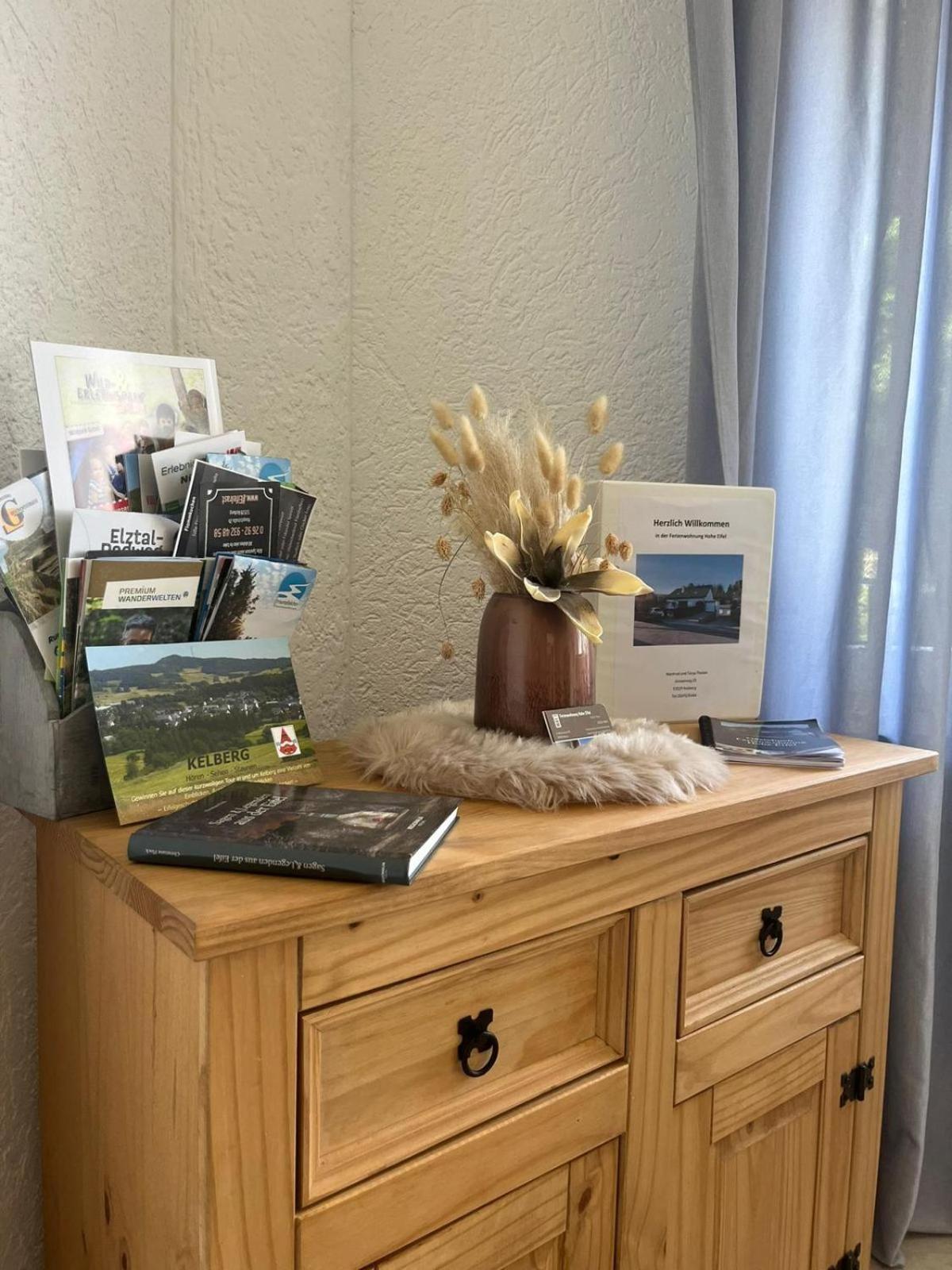 Fewo Hoheeifel, 1 Haus Mit 2 Apartments 5 Schlafzimmer In Kelberg Naehe Nuerburgring Kültér fotó