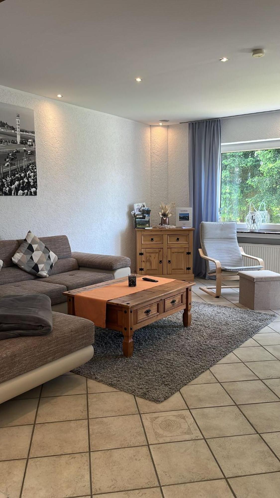 Fewo Hoheeifel, 1 Haus Mit 2 Apartments 5 Schlafzimmer In Kelberg Naehe Nuerburgring Kültér fotó